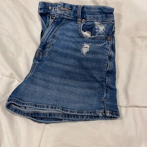 American Eagle Curvy Mom Shorts